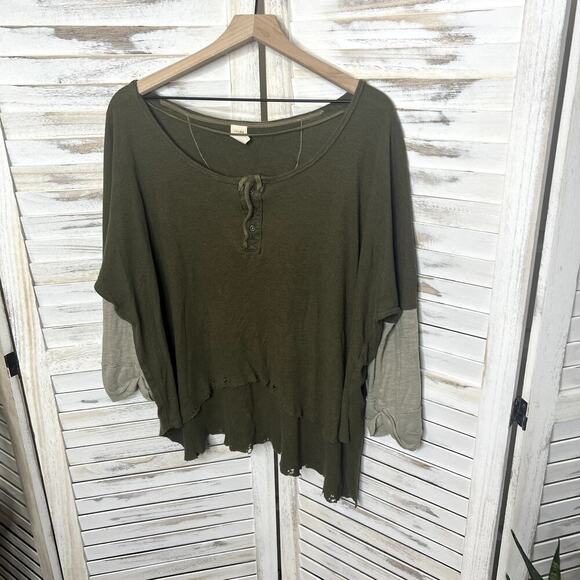 FREE PEOPLE Women's Small Star Oversized Henley Top Army Green Boho Distressed - Picture 6 of 16